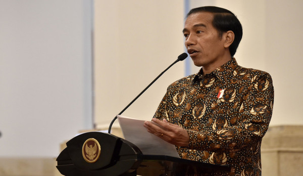 Presiden Minta Perbankan Tingkatkan Penyaluran KUR Jokowi